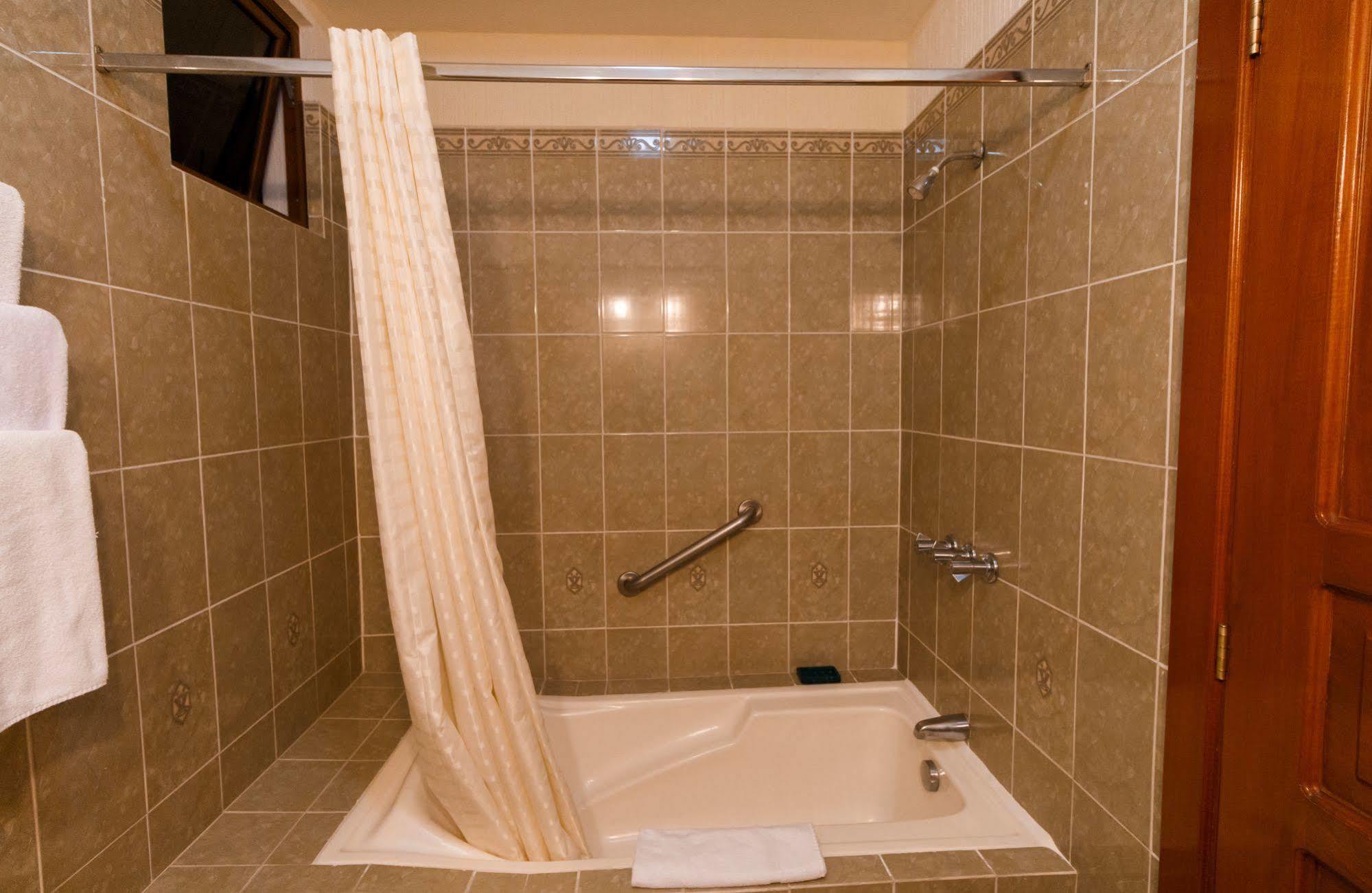 Hotel Anna Inn Olintepeque Dış mekan fotoğraf