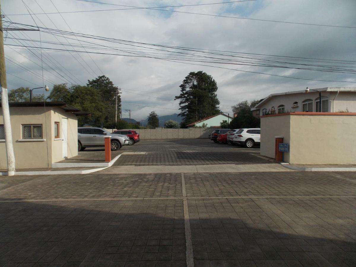 Hotel Anna Inn Olintepeque Dış mekan fotoğraf